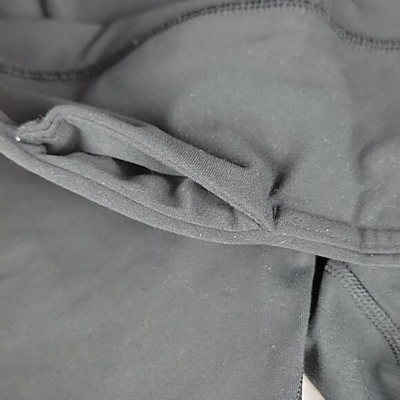 Moving Comfort Cropped Leggings [SIZE SMALL]‎ - Picture 4 of 4